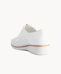 Demi Flat -Bullboxer AU Shop Demi21sVTSO White Perf 4