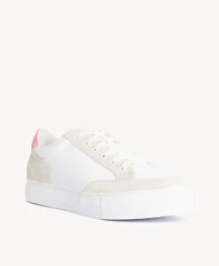 Pollie Sneaker