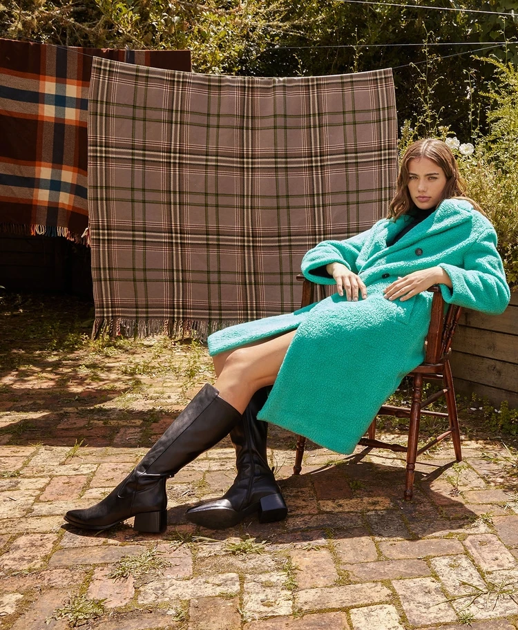 Bullboxer AU Shop -Bullboxer AU Shop Baguette Campaign